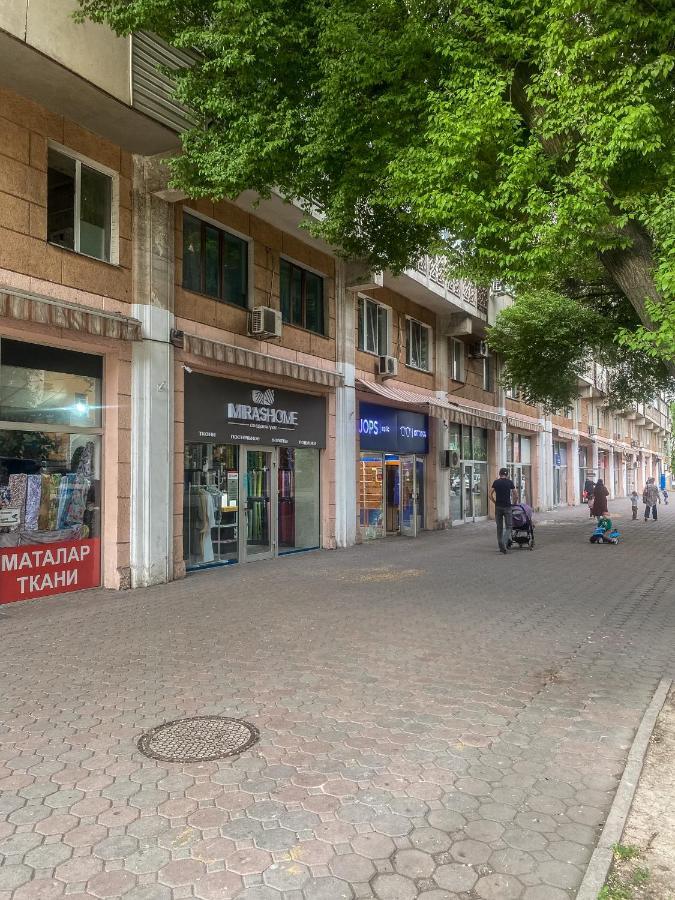 Apartamento Золотой Квадрат 60 Кв2 Almatý Exterior foto